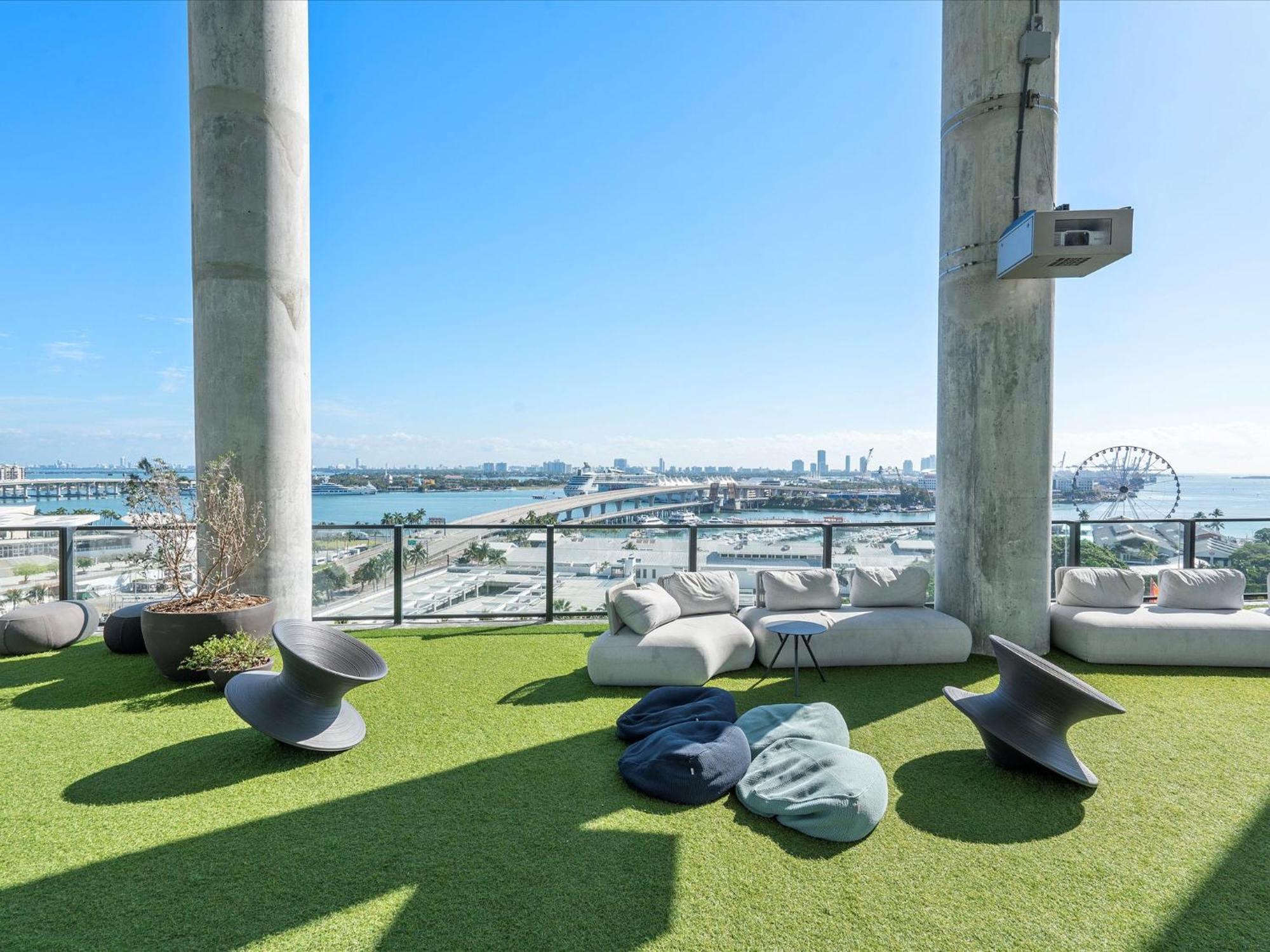 Downtown By Miami Vacation Rentals Екстериор снимка