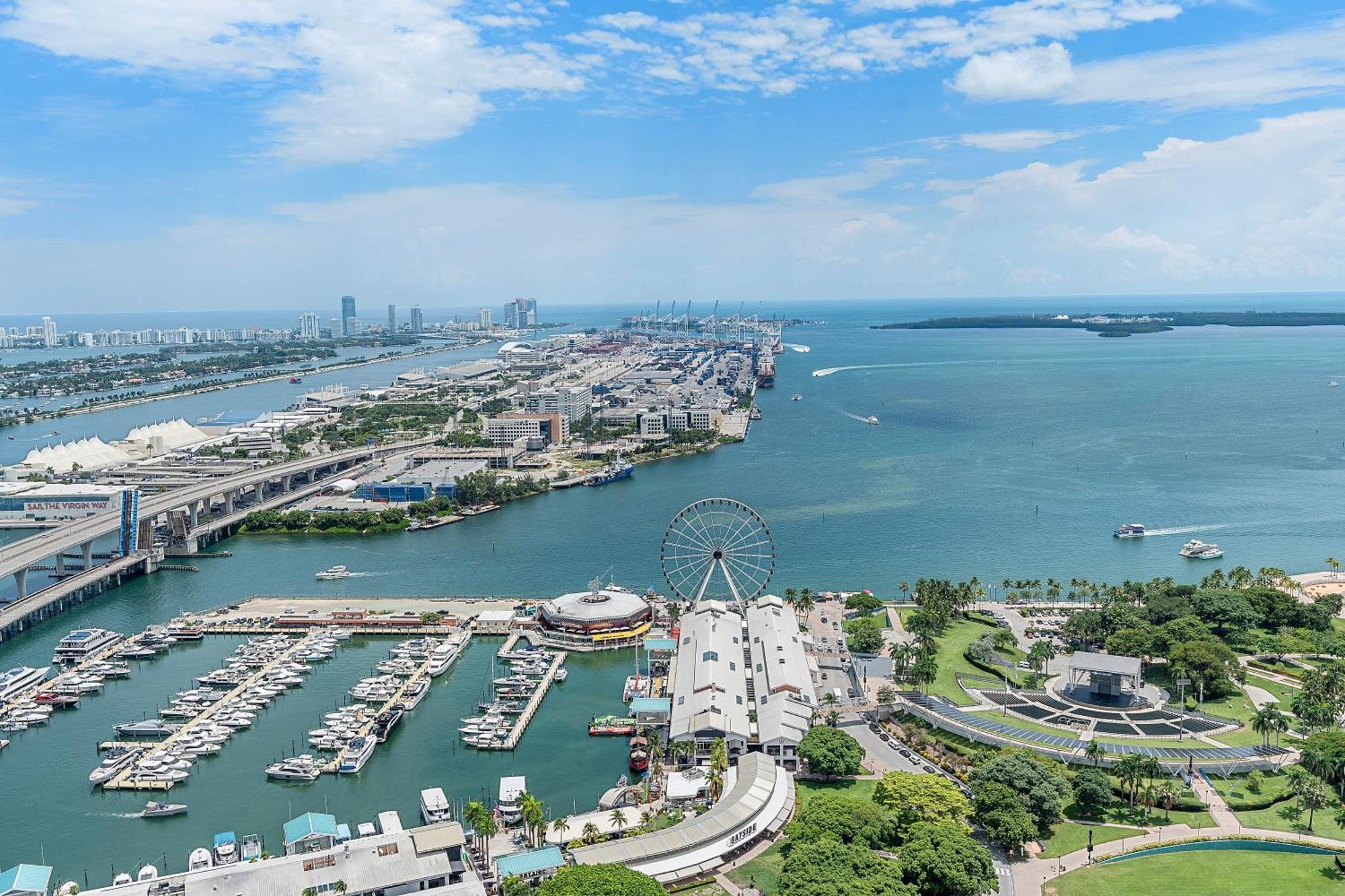 Downtown By Miami Vacation Rentals Екстериор снимка